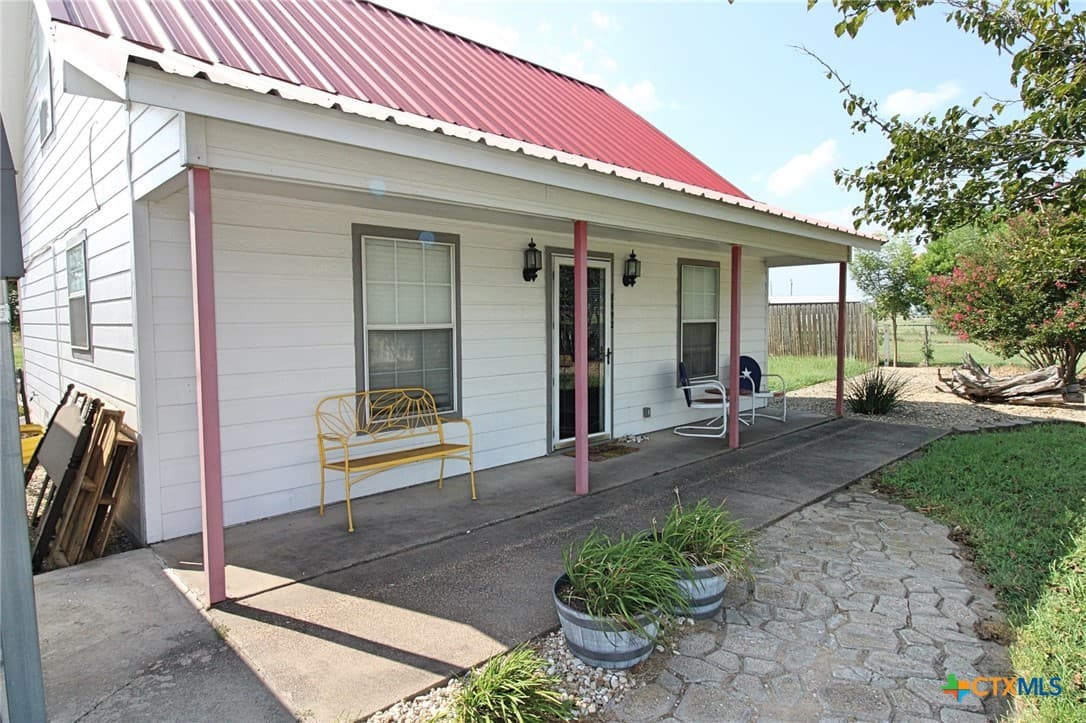 8592 S Lone Star Pkwy
