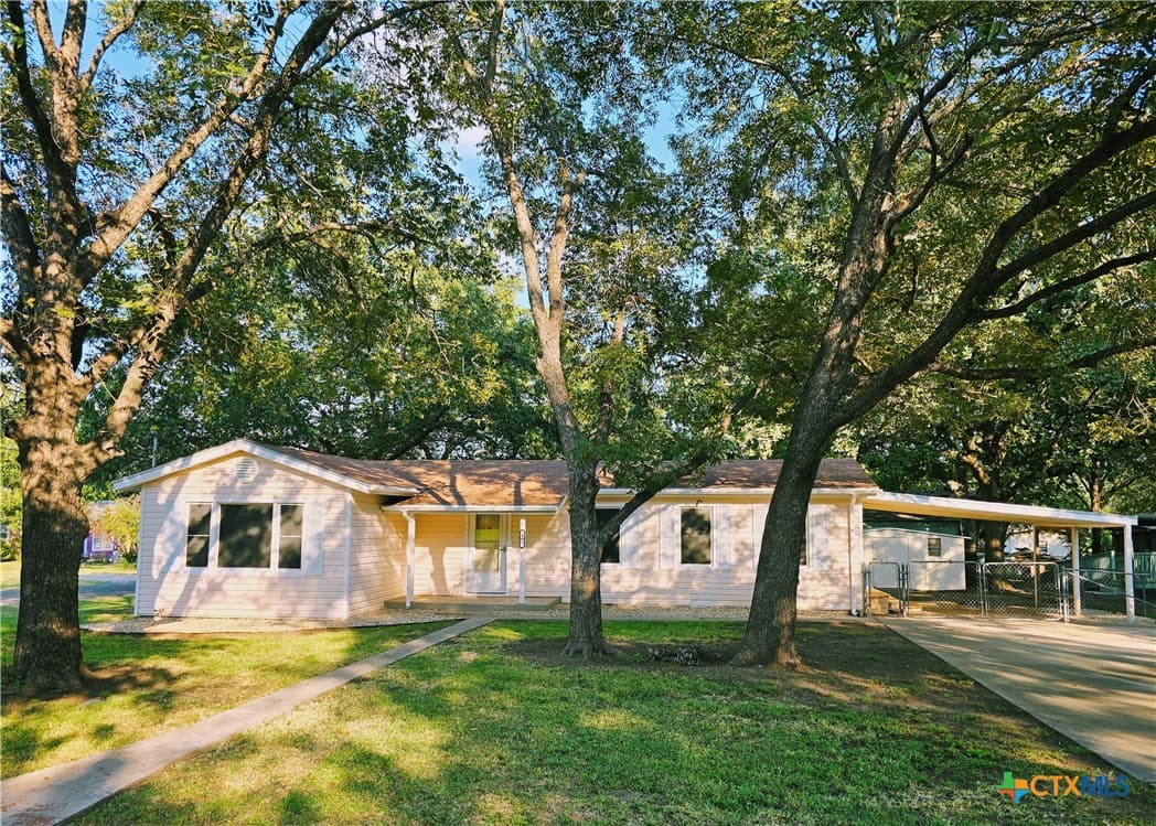 408 N Main St