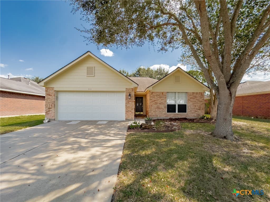 510 Bridle Ln