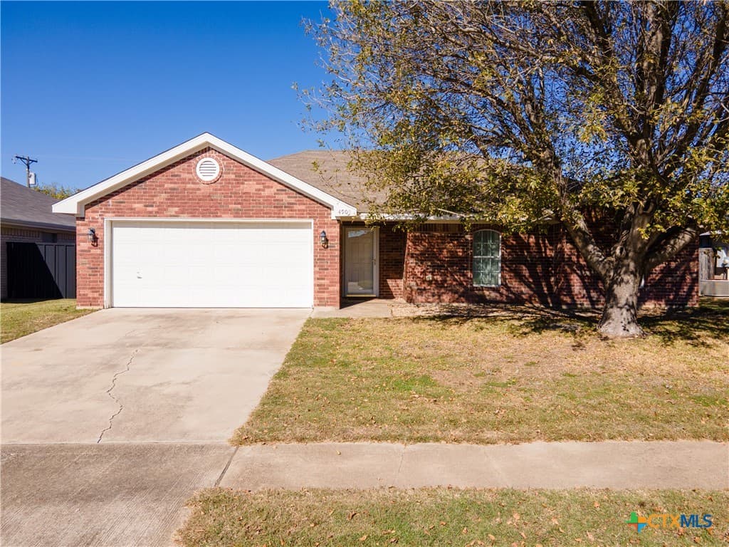 4909 Fawn Dr