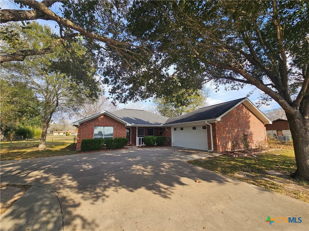 1106 Berkman Dr