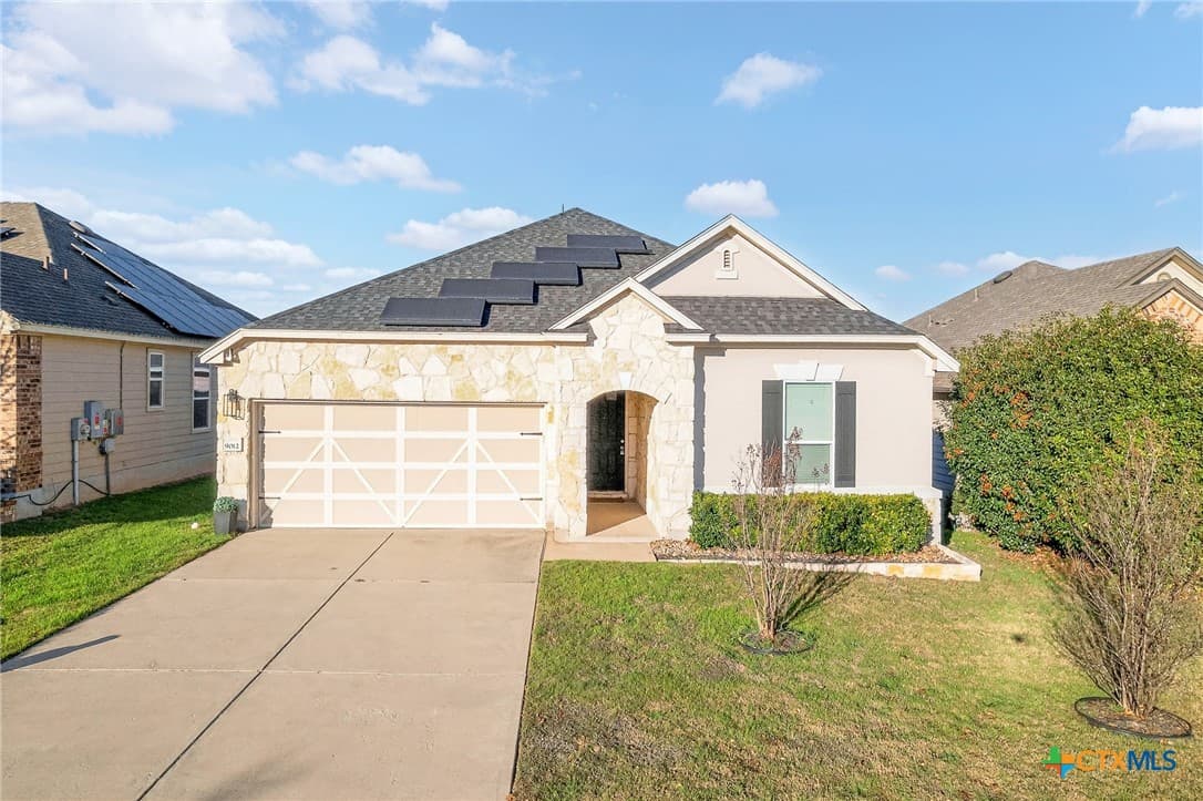 9012 Lonesome Oak Dr