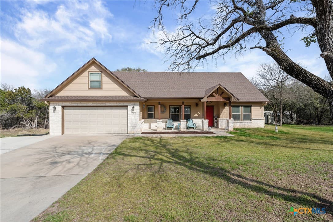 11 E Aztec Ln