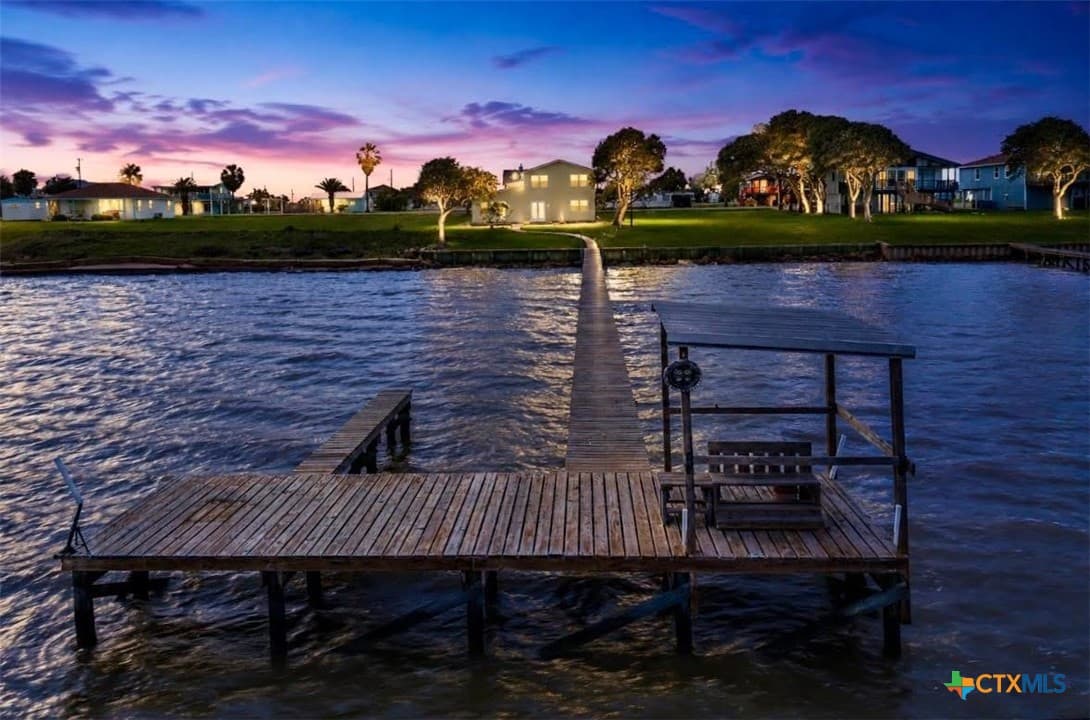 1838 W Bayshore Dr