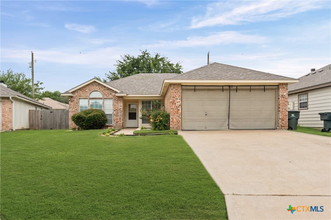 908 Silver Stone Dr