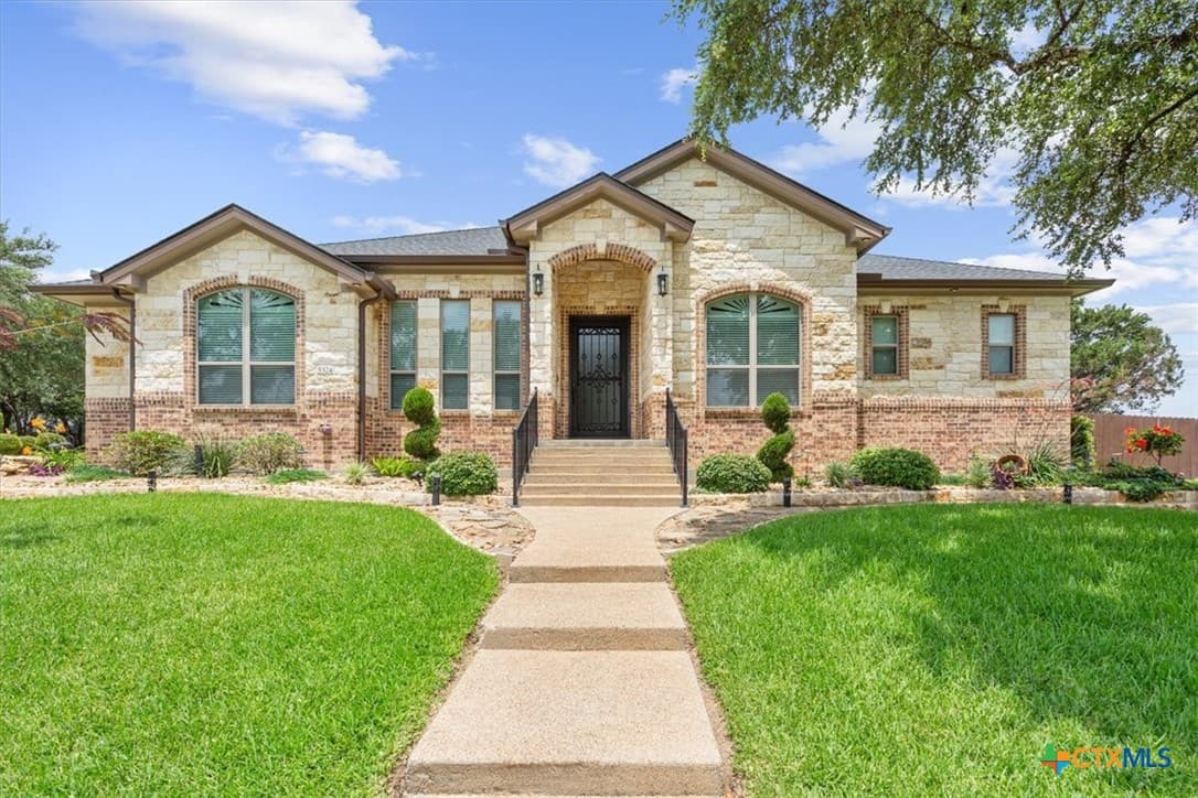 5324 Cowman Dr