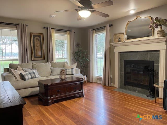 Gallery image 2
