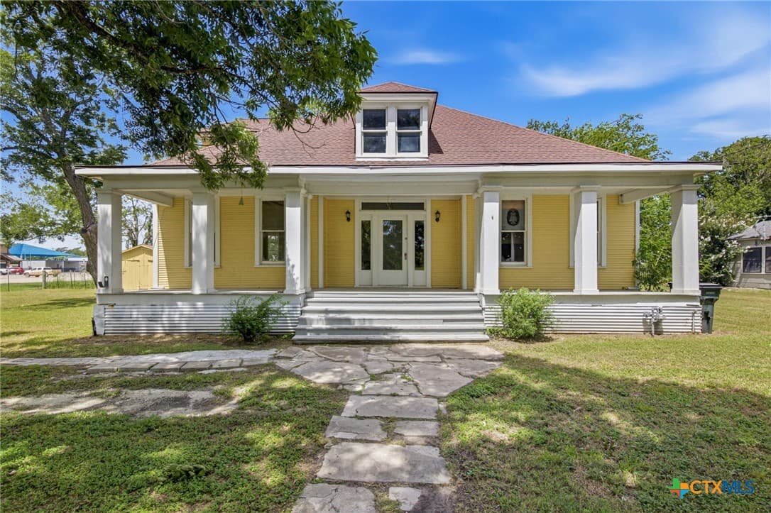 119 N West St