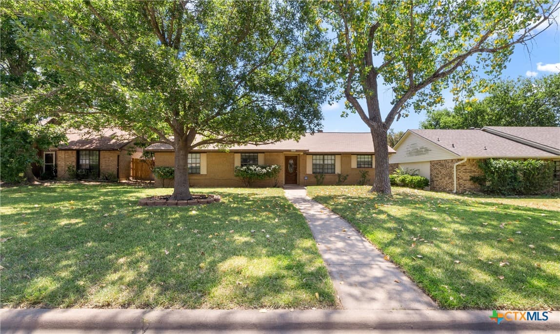 4309 Ponderosa Ln