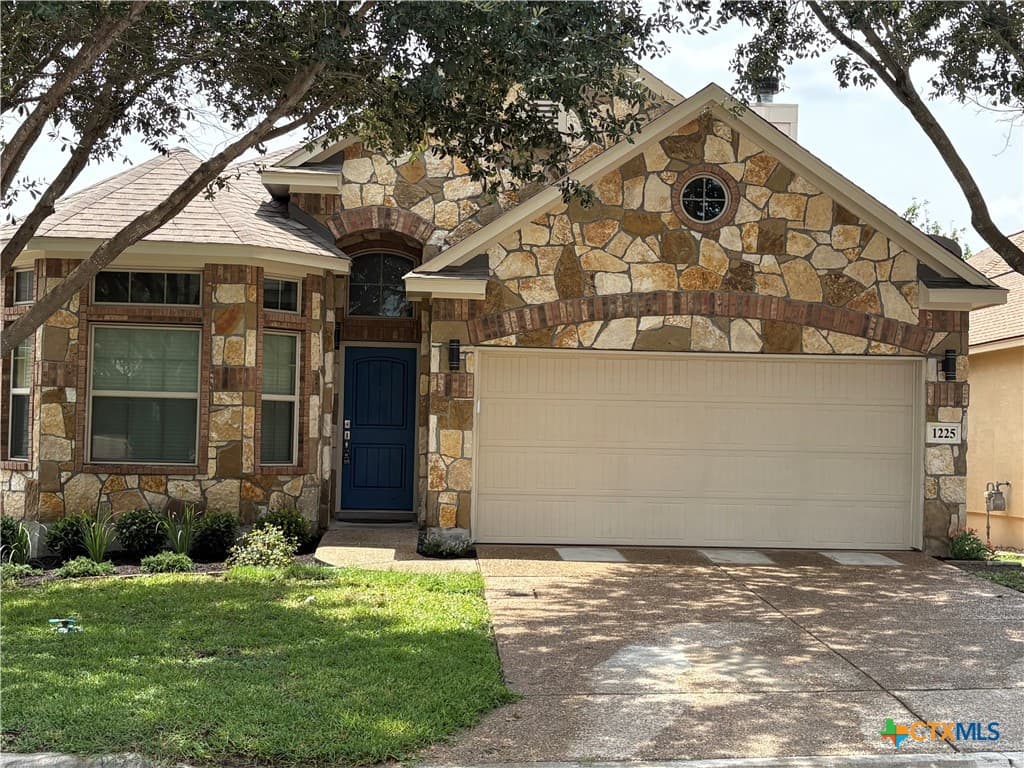 1225 Legacy Dr