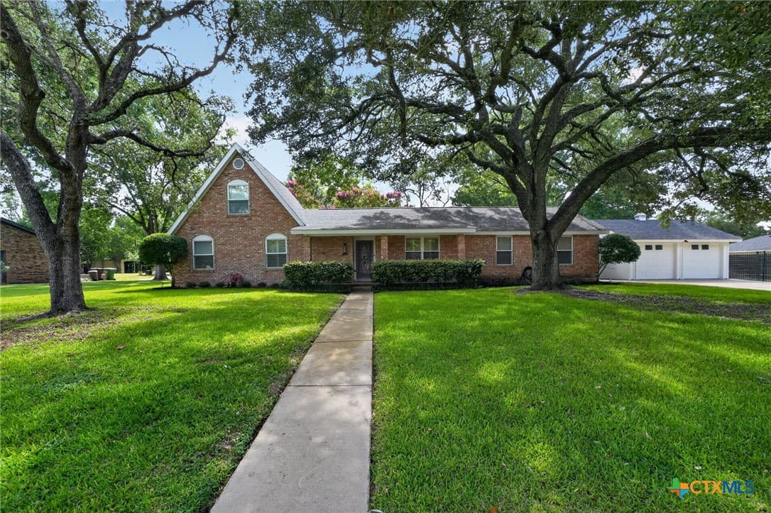 1622 Twin Island Dr