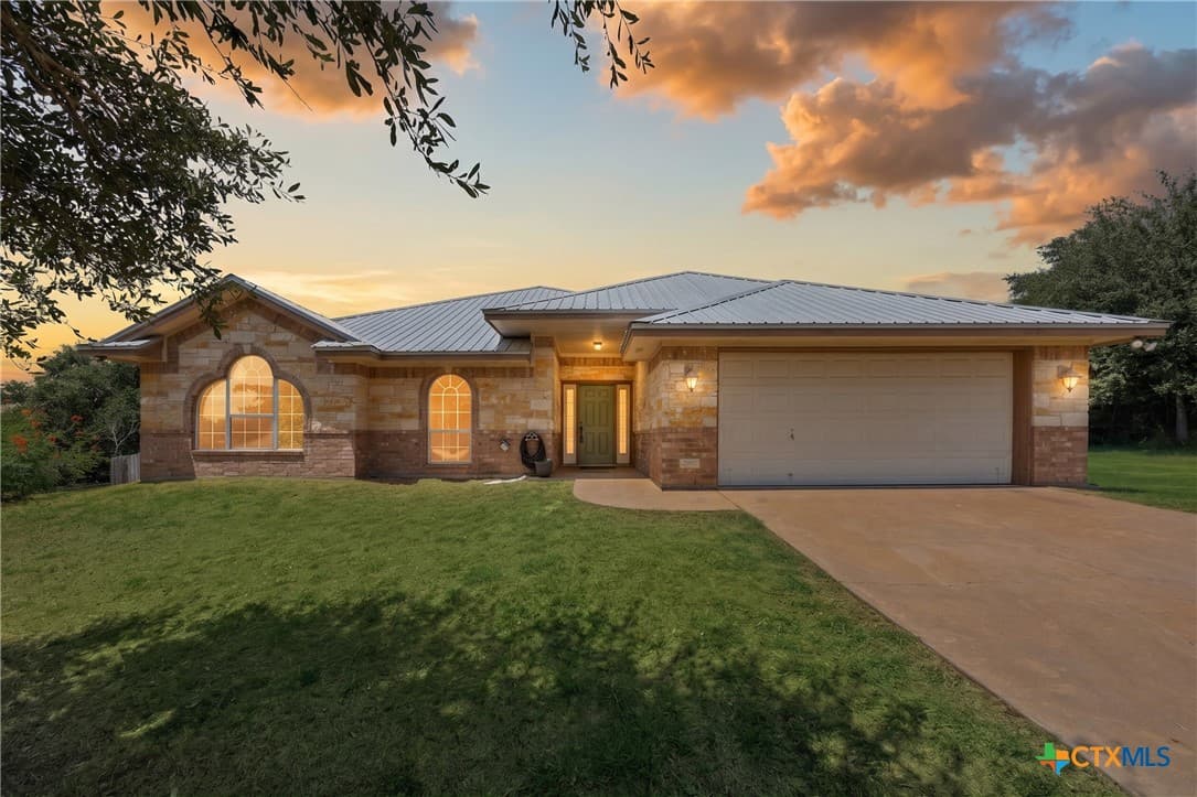 Main property image