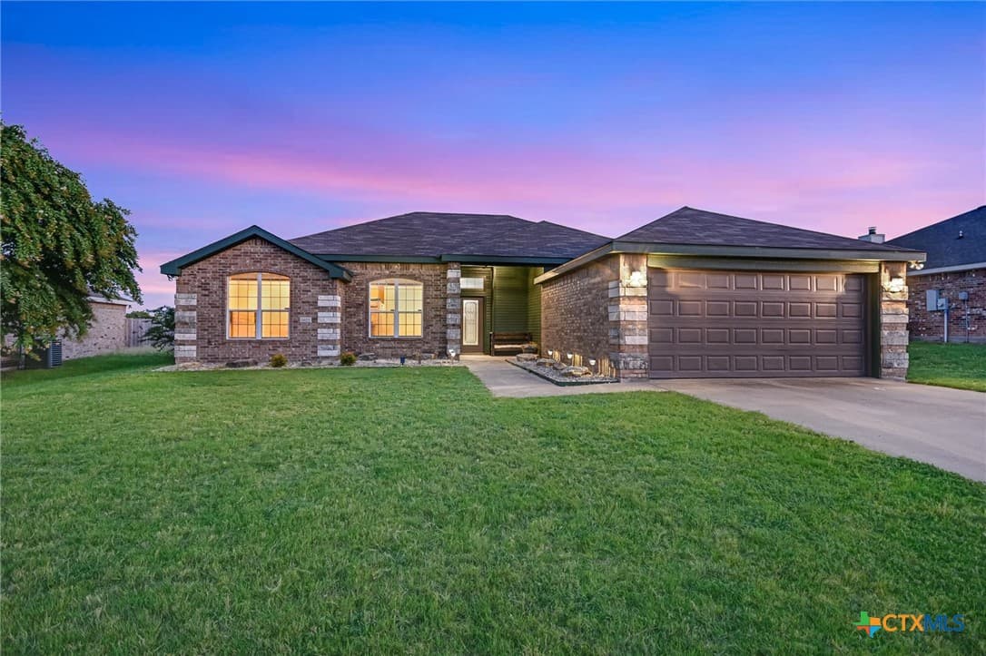2403 Lindsey Dr