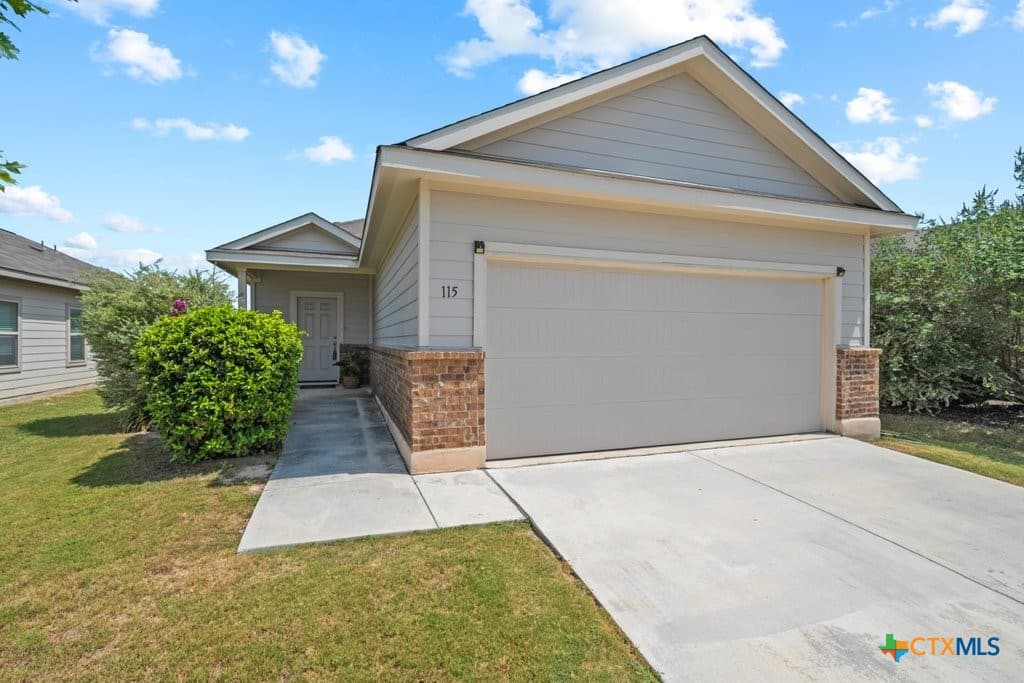 115 Laurel Grace Ln