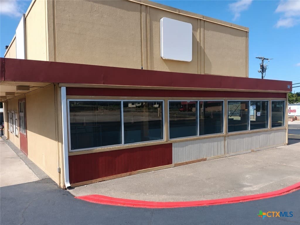 210 W Rancier Ave