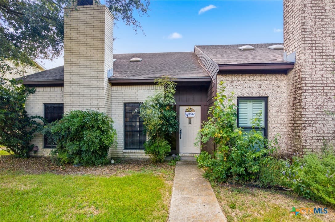 101 Maplewood Dr Apt 7
