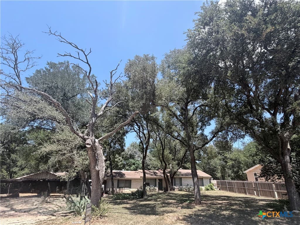 3624 Brenda Ln