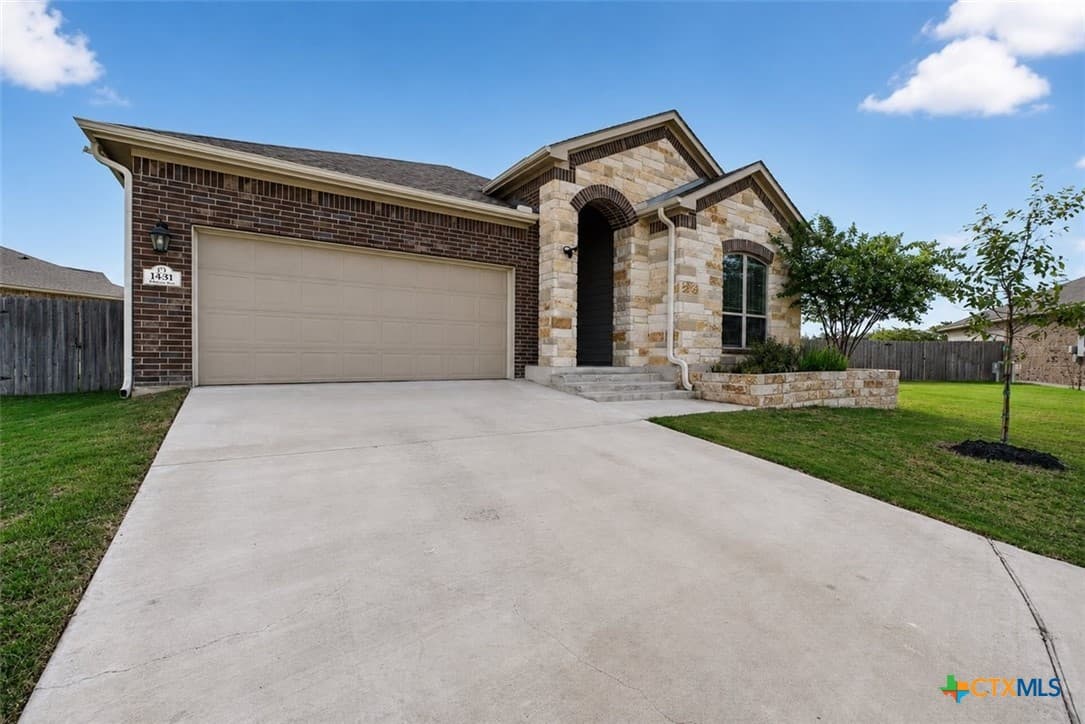 1431 Chalice Dr