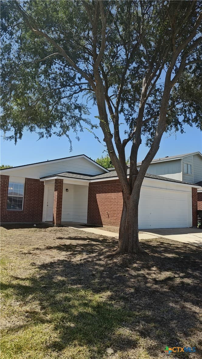 4504 Indigo Dr