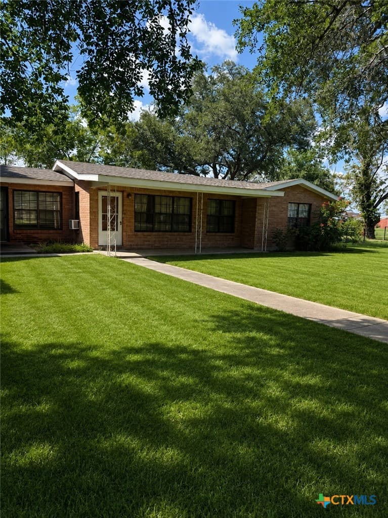 4 Kathy St