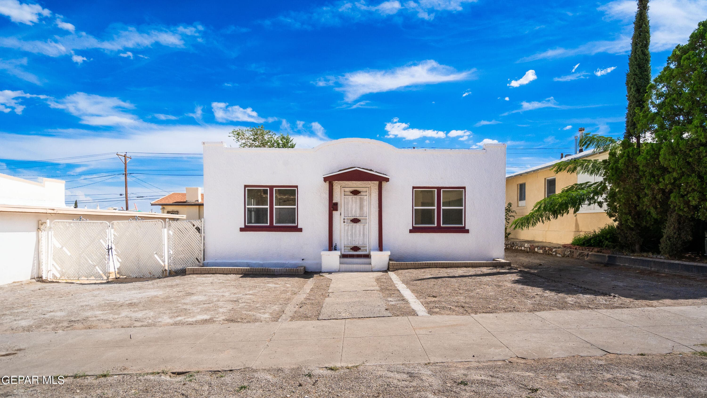 3328 Mountain Ave
