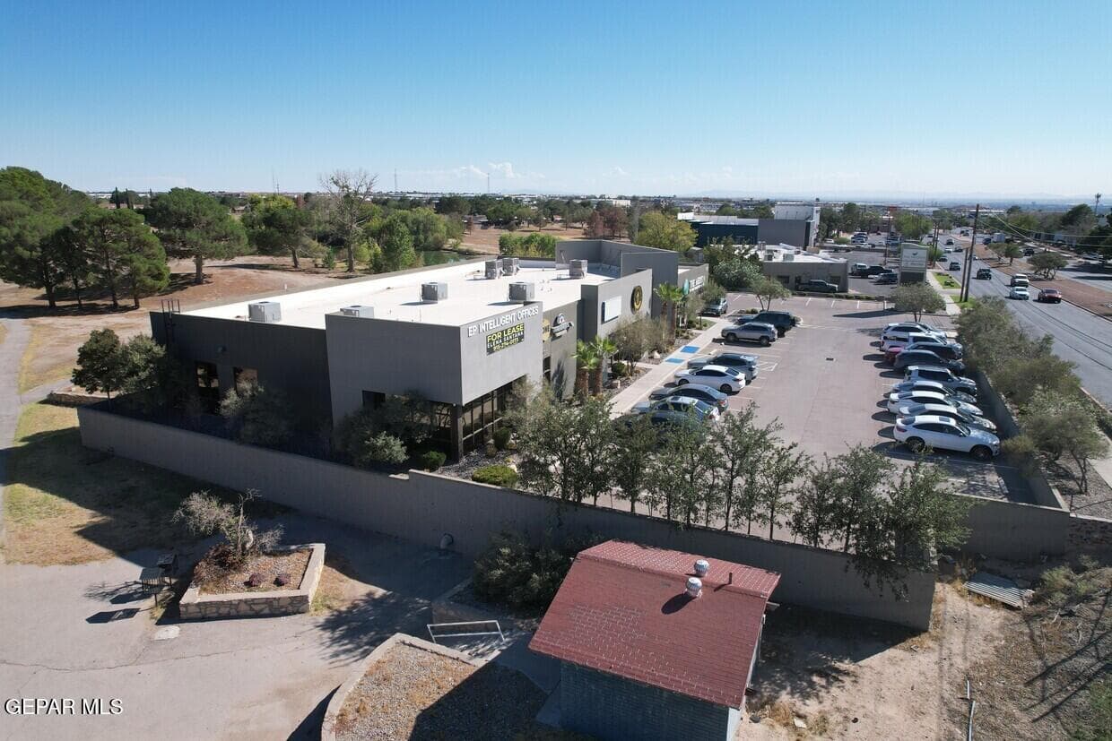 1626 N Lee Trevino Dr