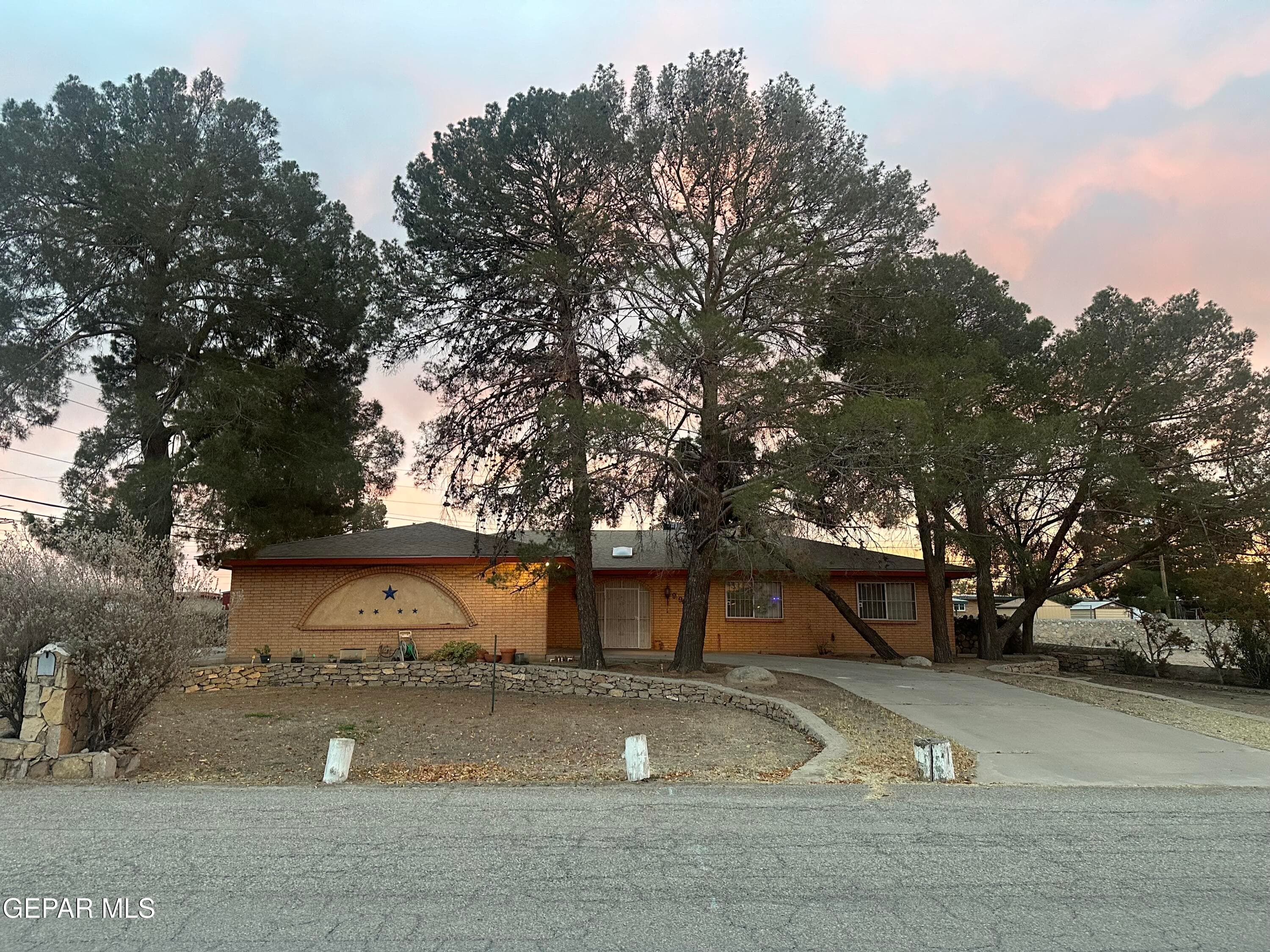 9190 Coventry Cir