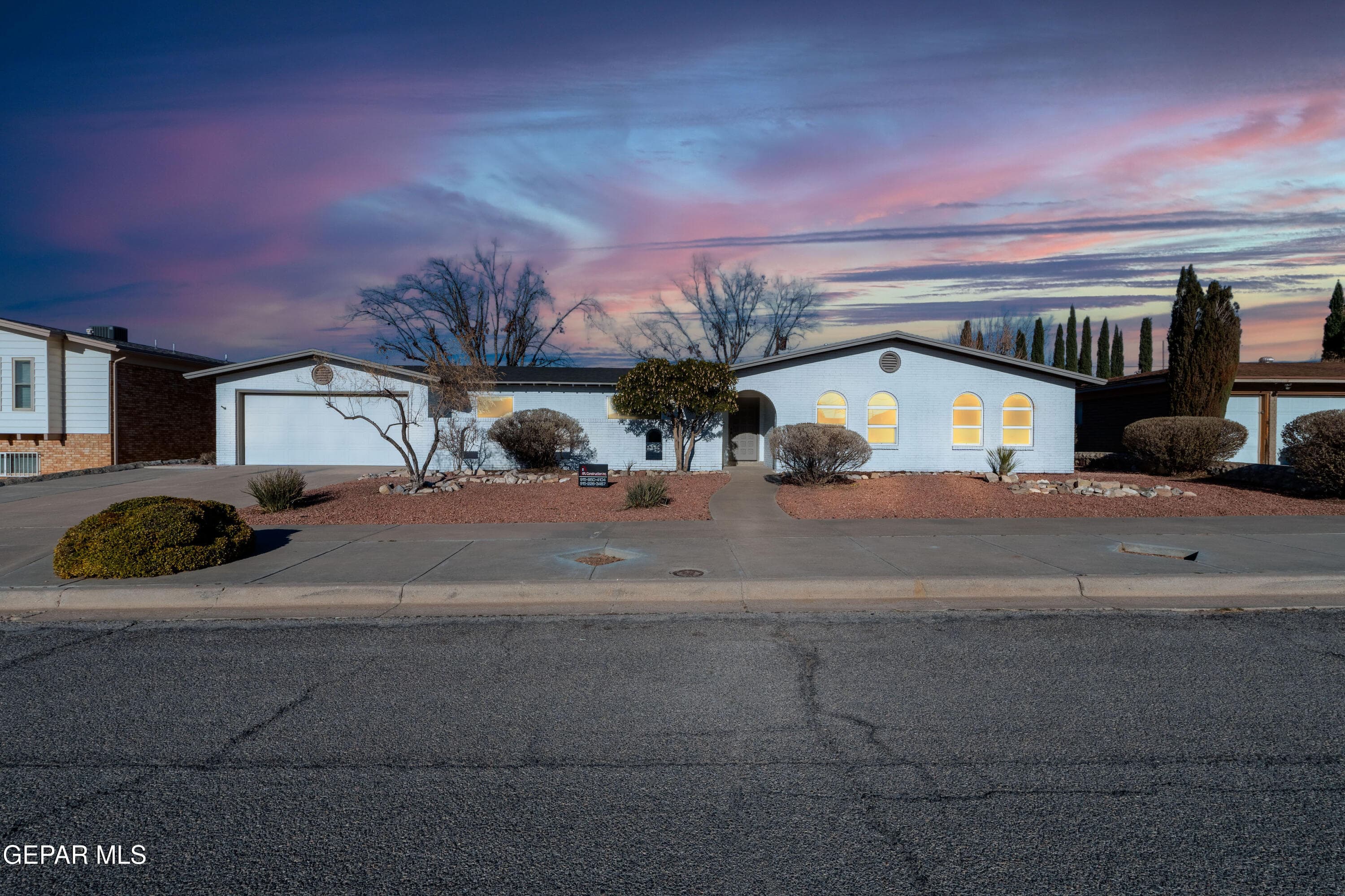 9133 Mcfall Dr