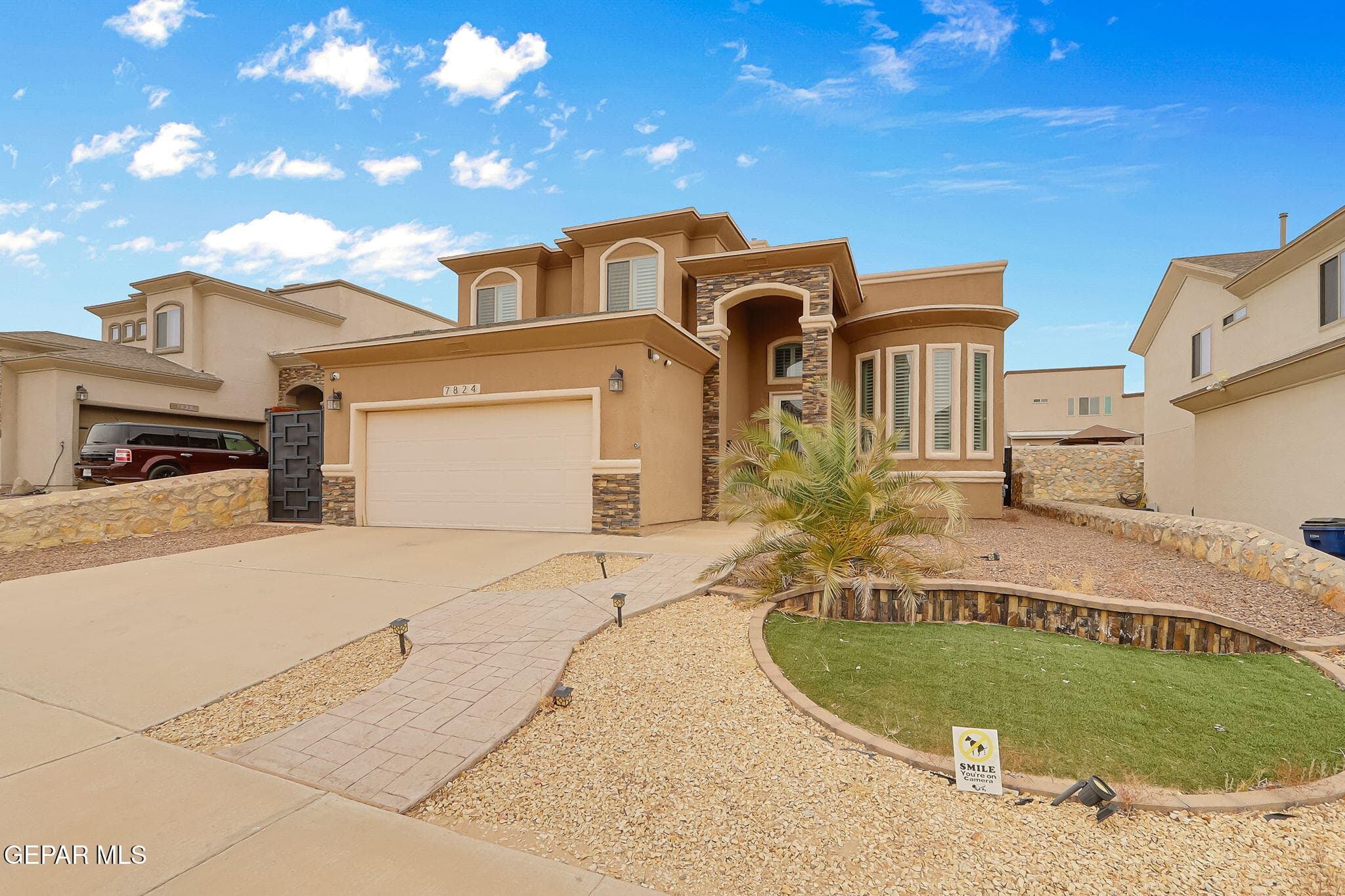 7824 Enchanted View Dr