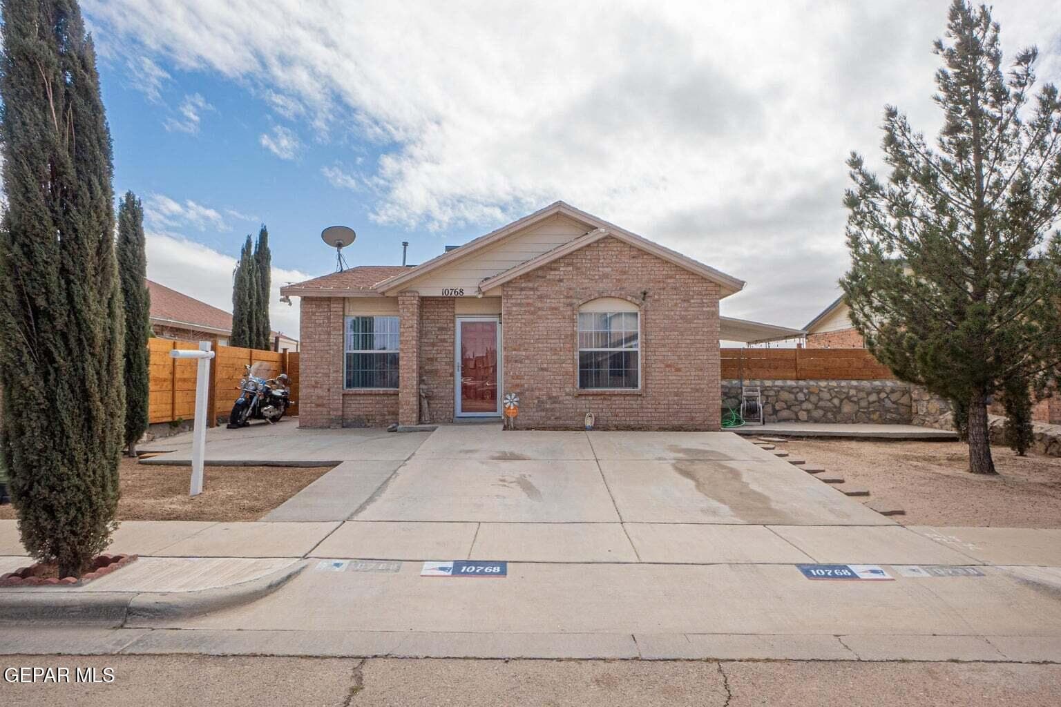 10768 Spring Valley Cir