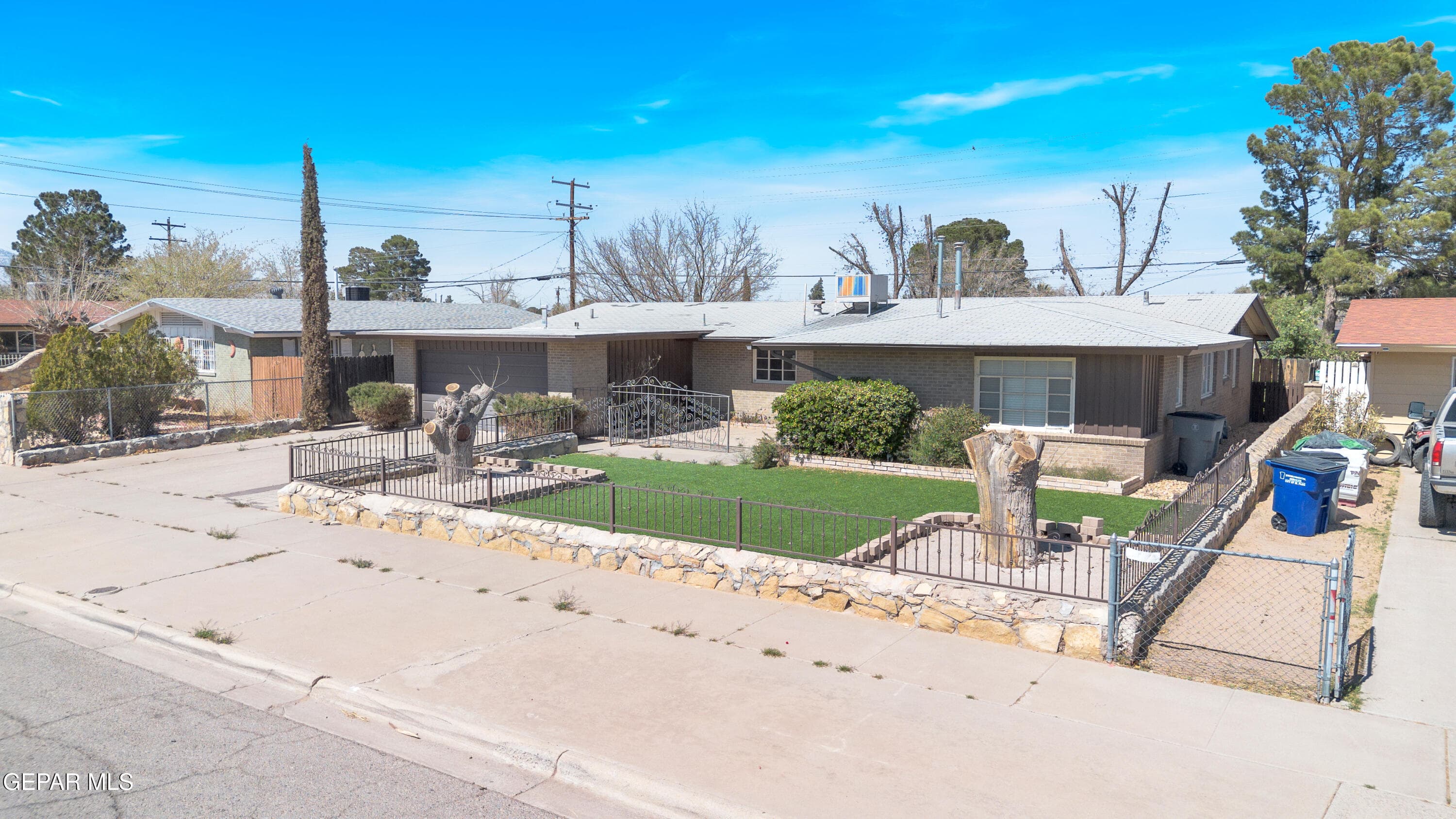 9613 Album Ave