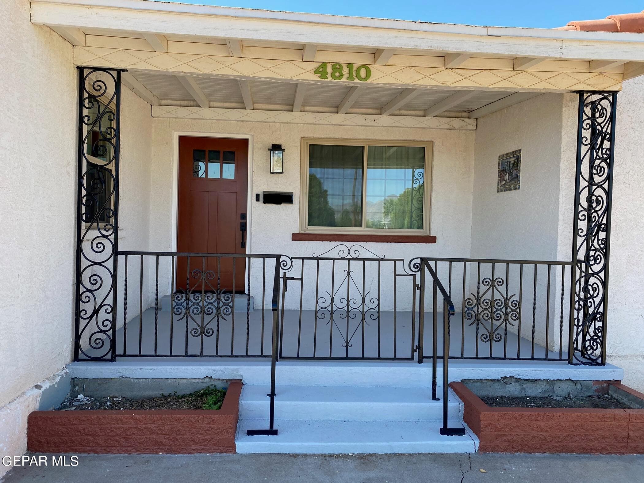4810 Post Rd