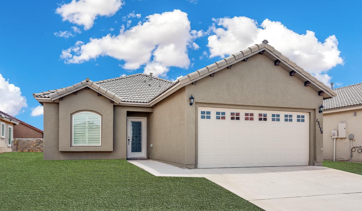 13832 Summer View Ave