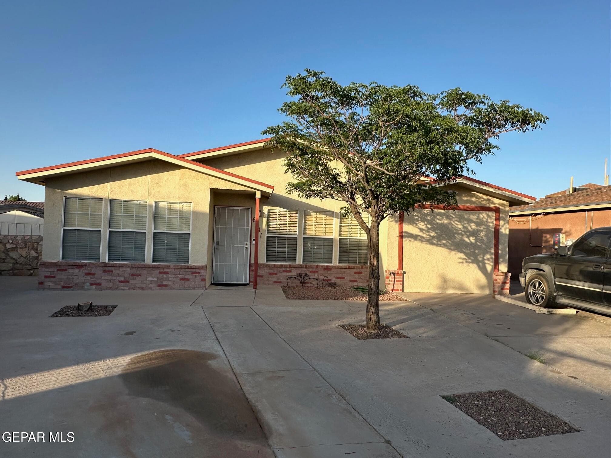 Main property image
