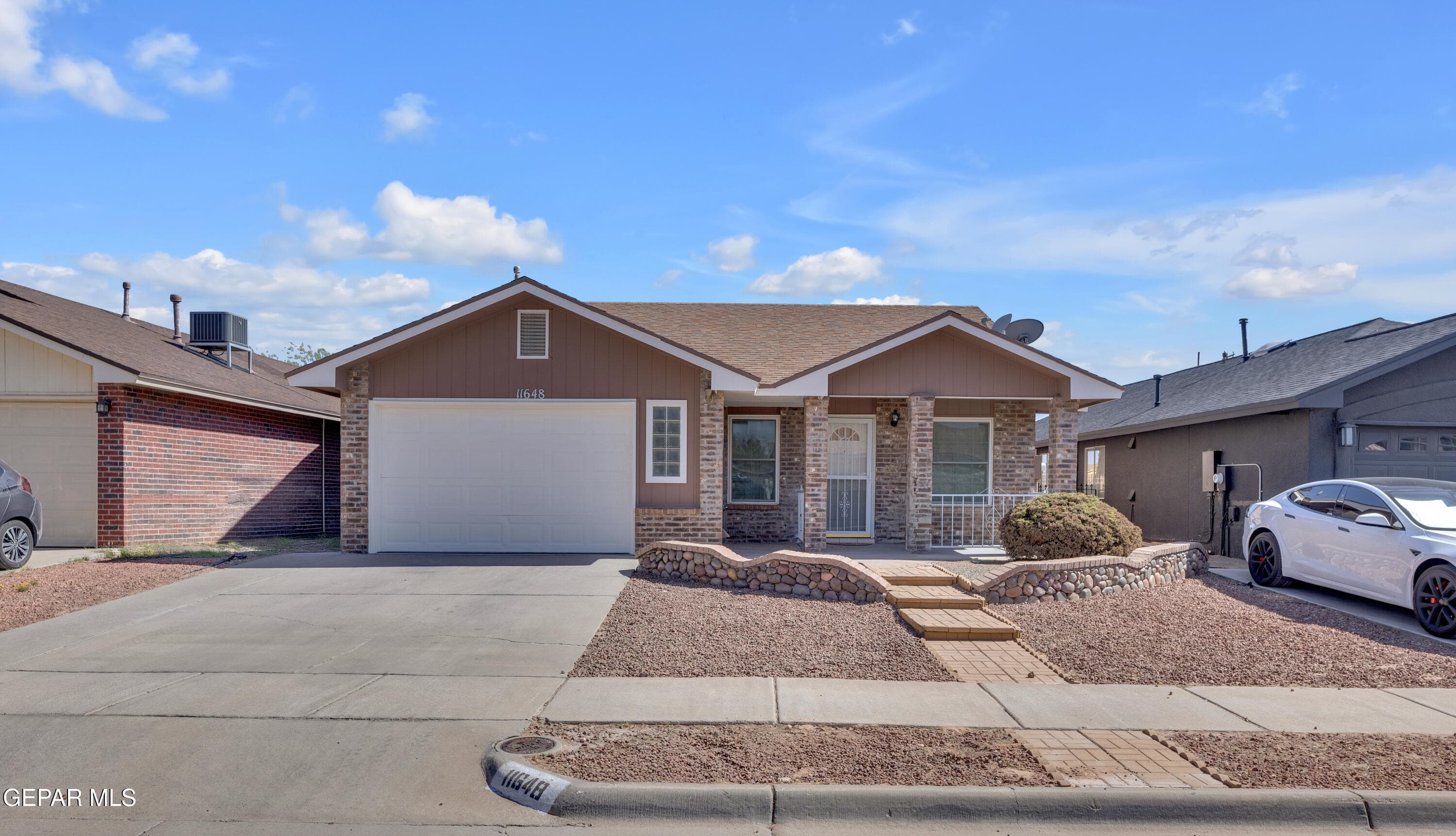 11648 Sunset Rose Dr