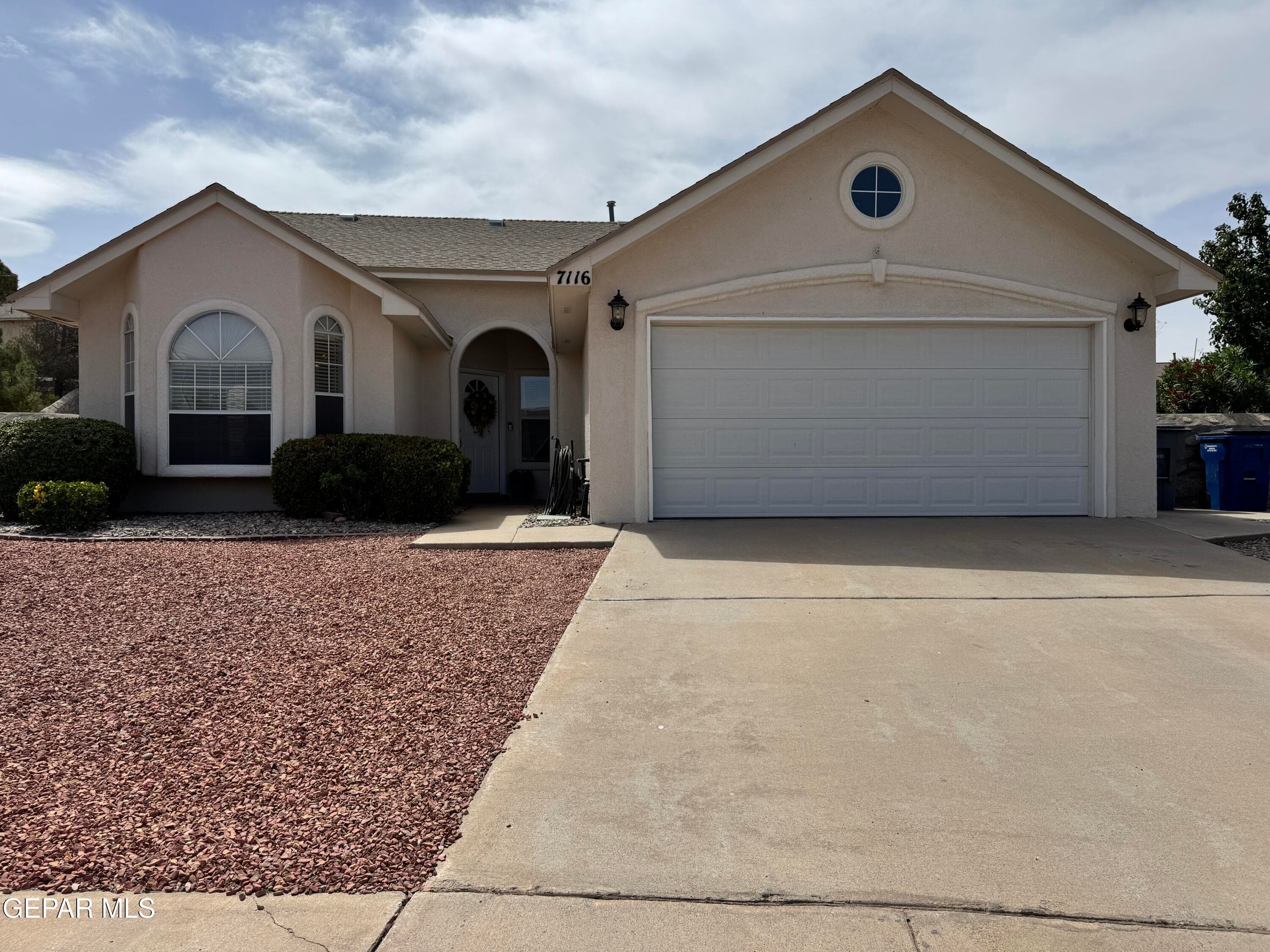 7116 Luz De Ojos Ct