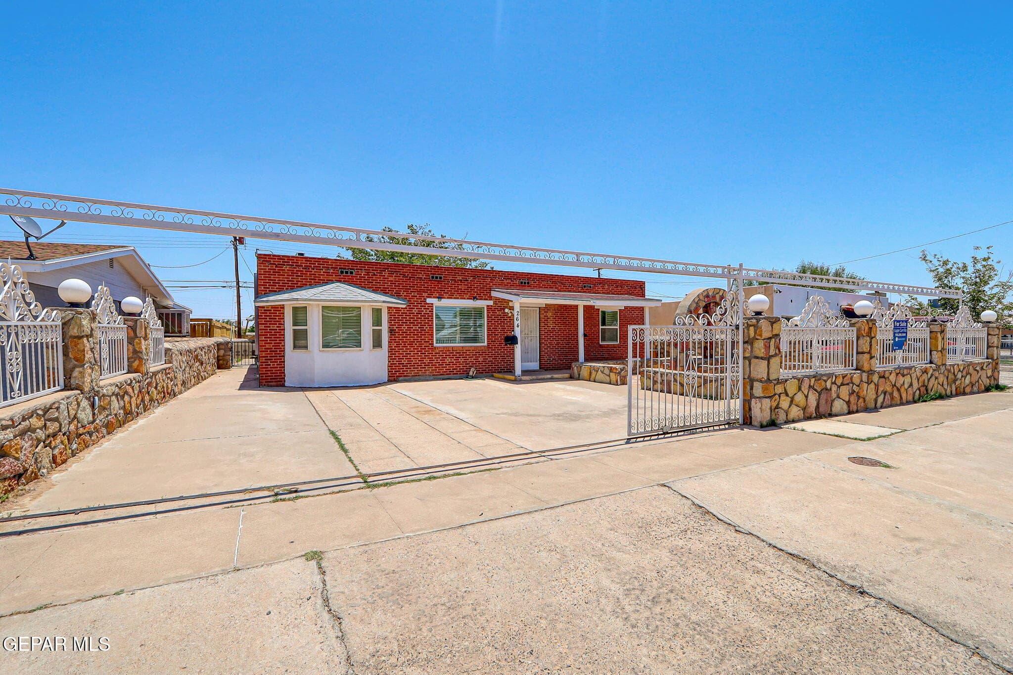 264 Edith Dr