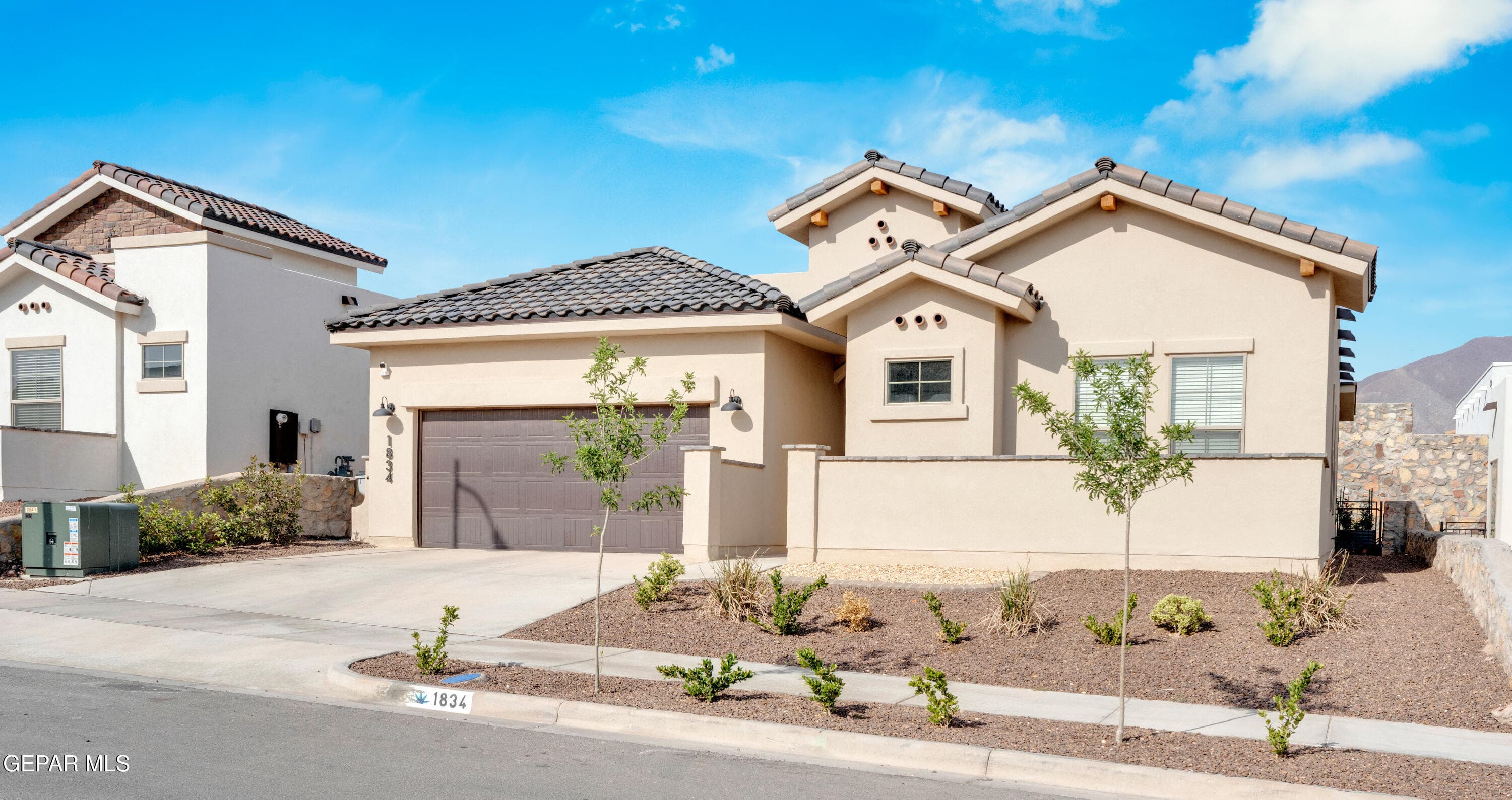 1834 Bridle Pl