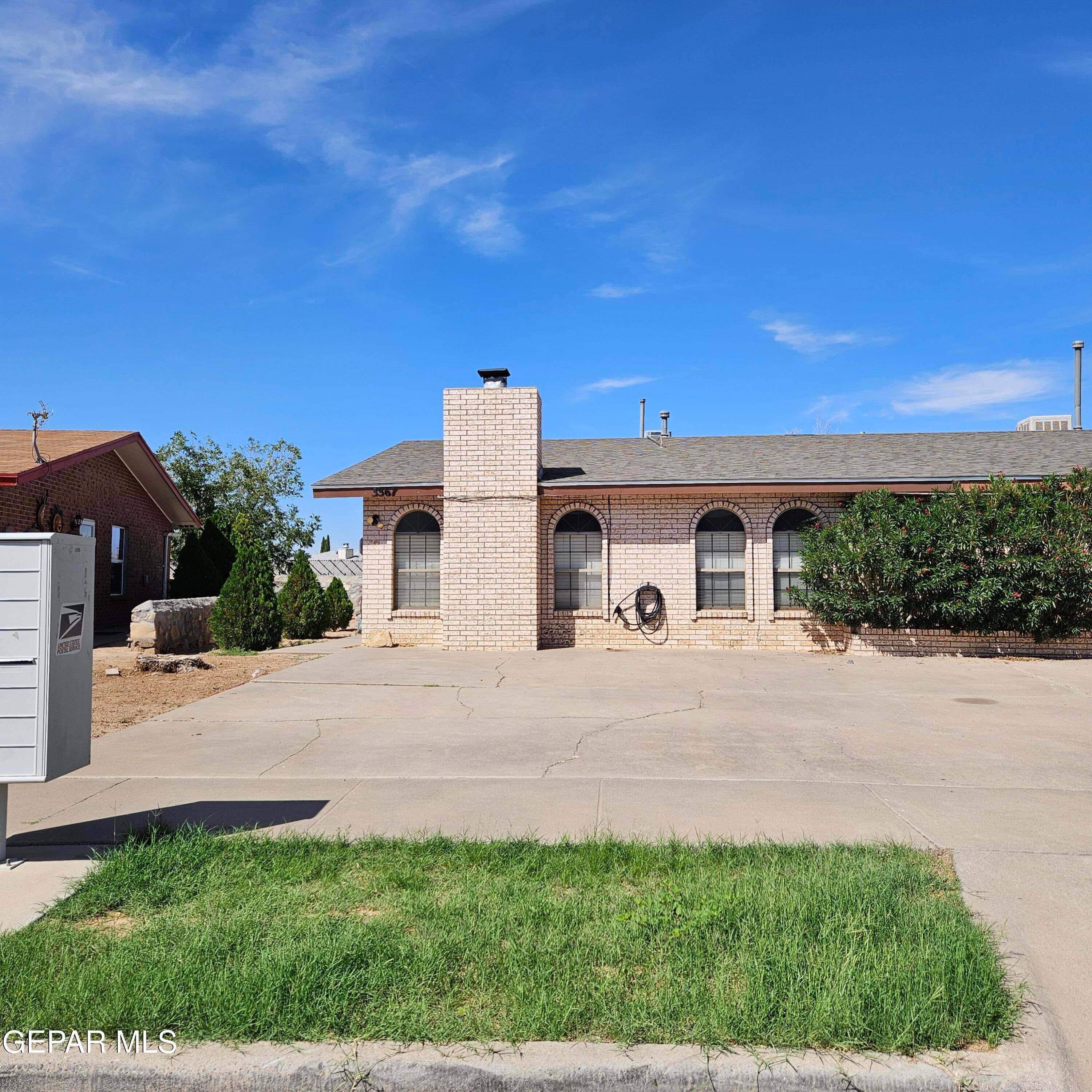 3567 E Glen Dr