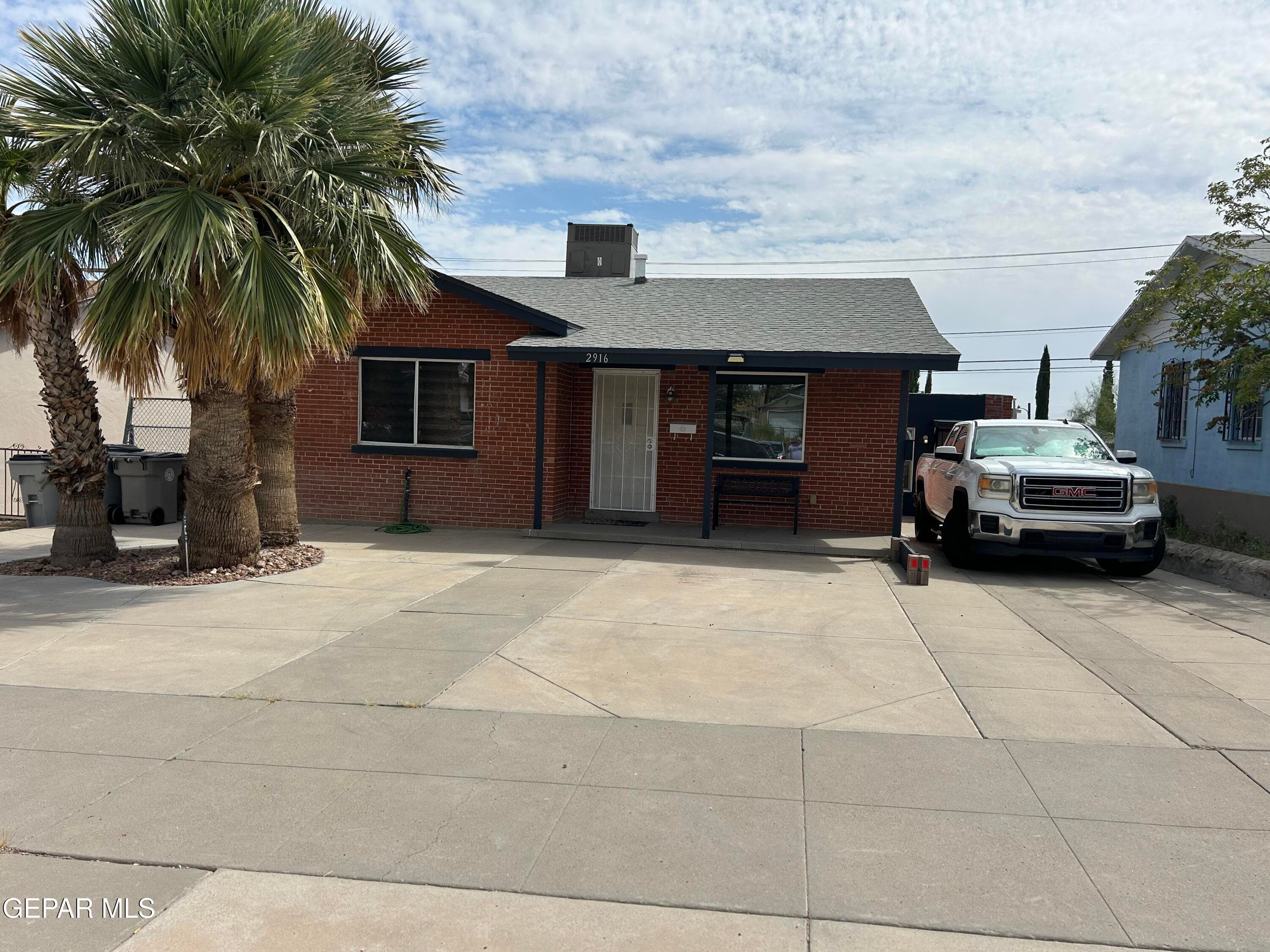 2916 Mountain Ave