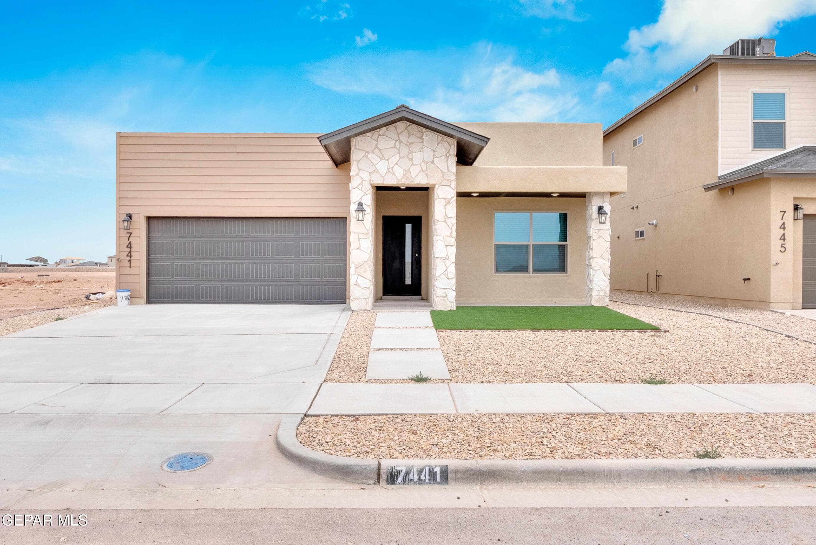 7441 Norte Portugal Ln