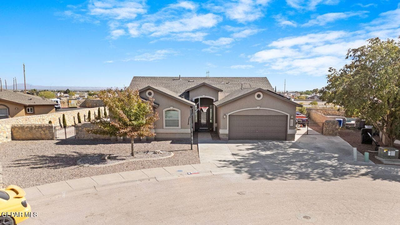 4972 Cattle Ln