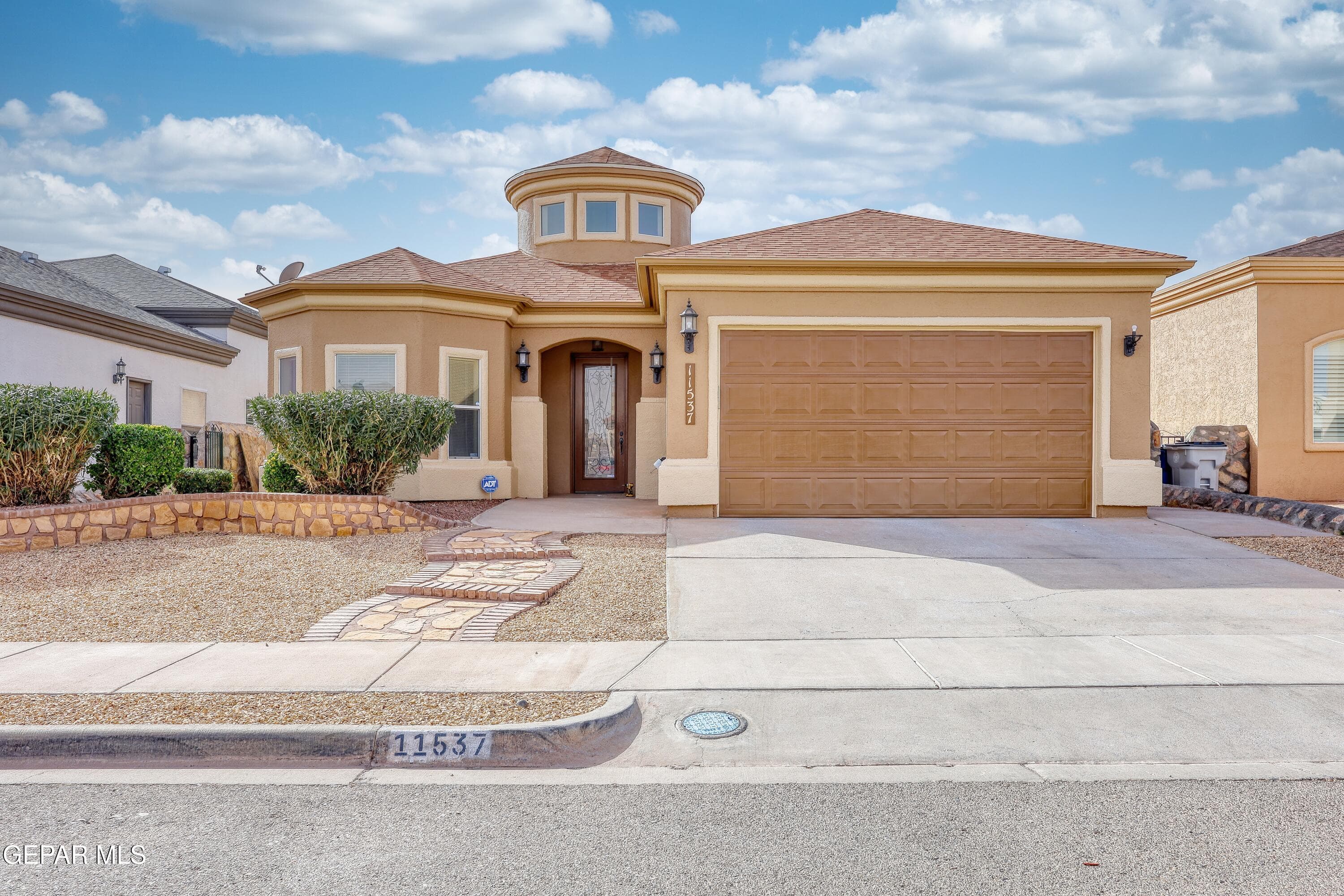 11537 Porfirio Payan Dr