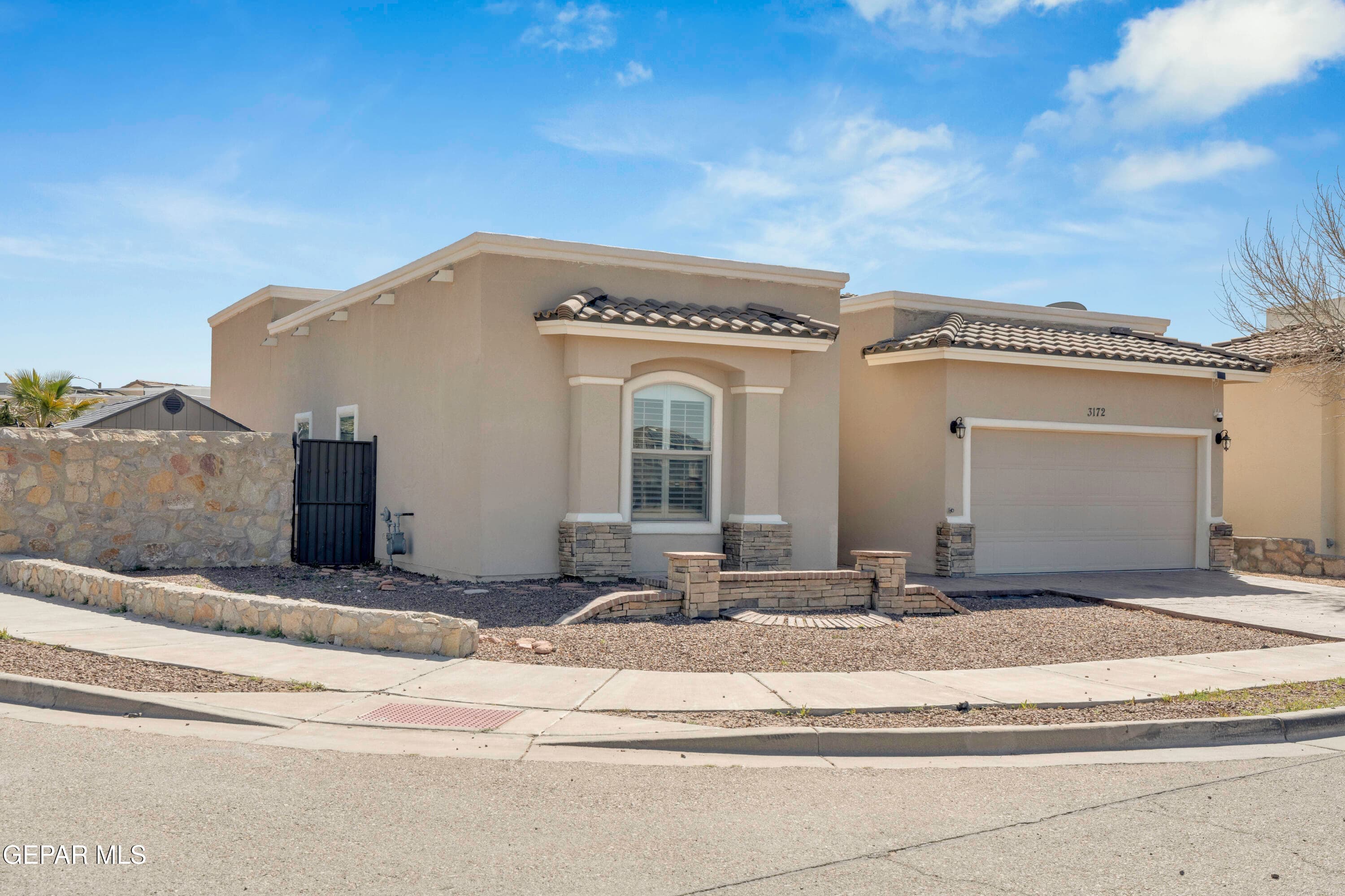 3172 Hidden Creek Dr