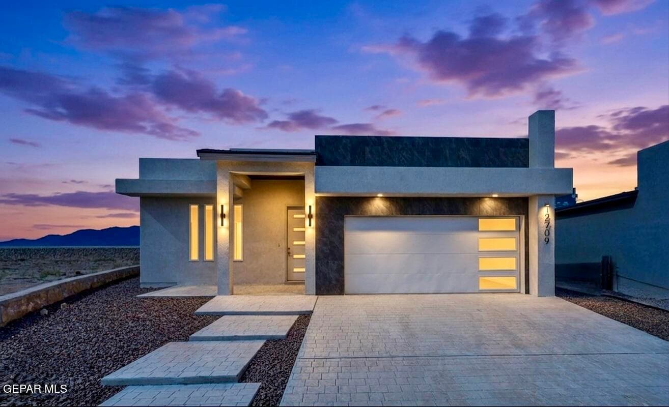 12709 Don Norte St