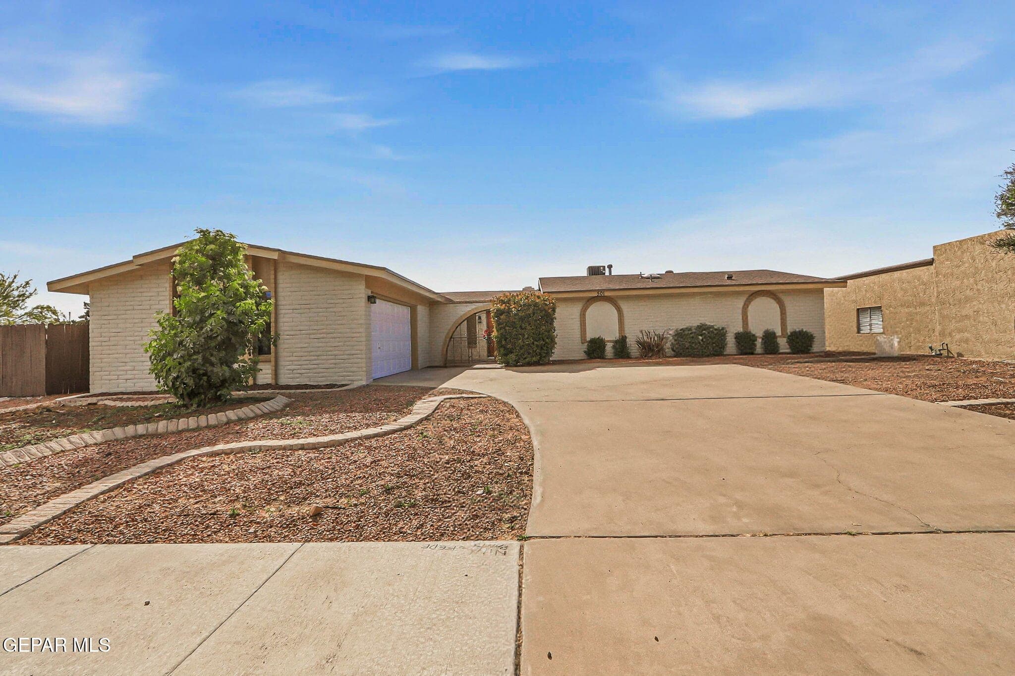 Main property image