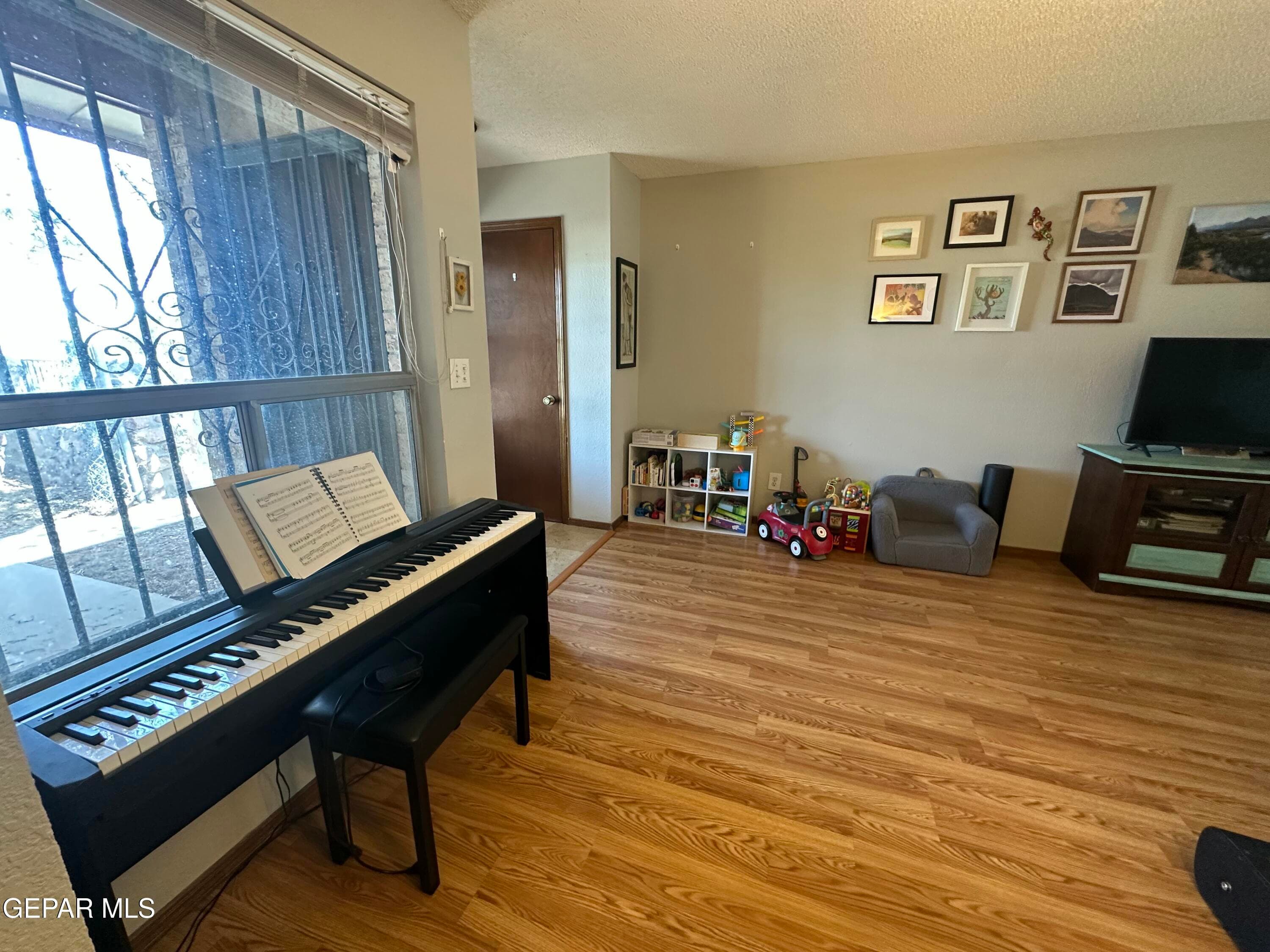Gallery image 3