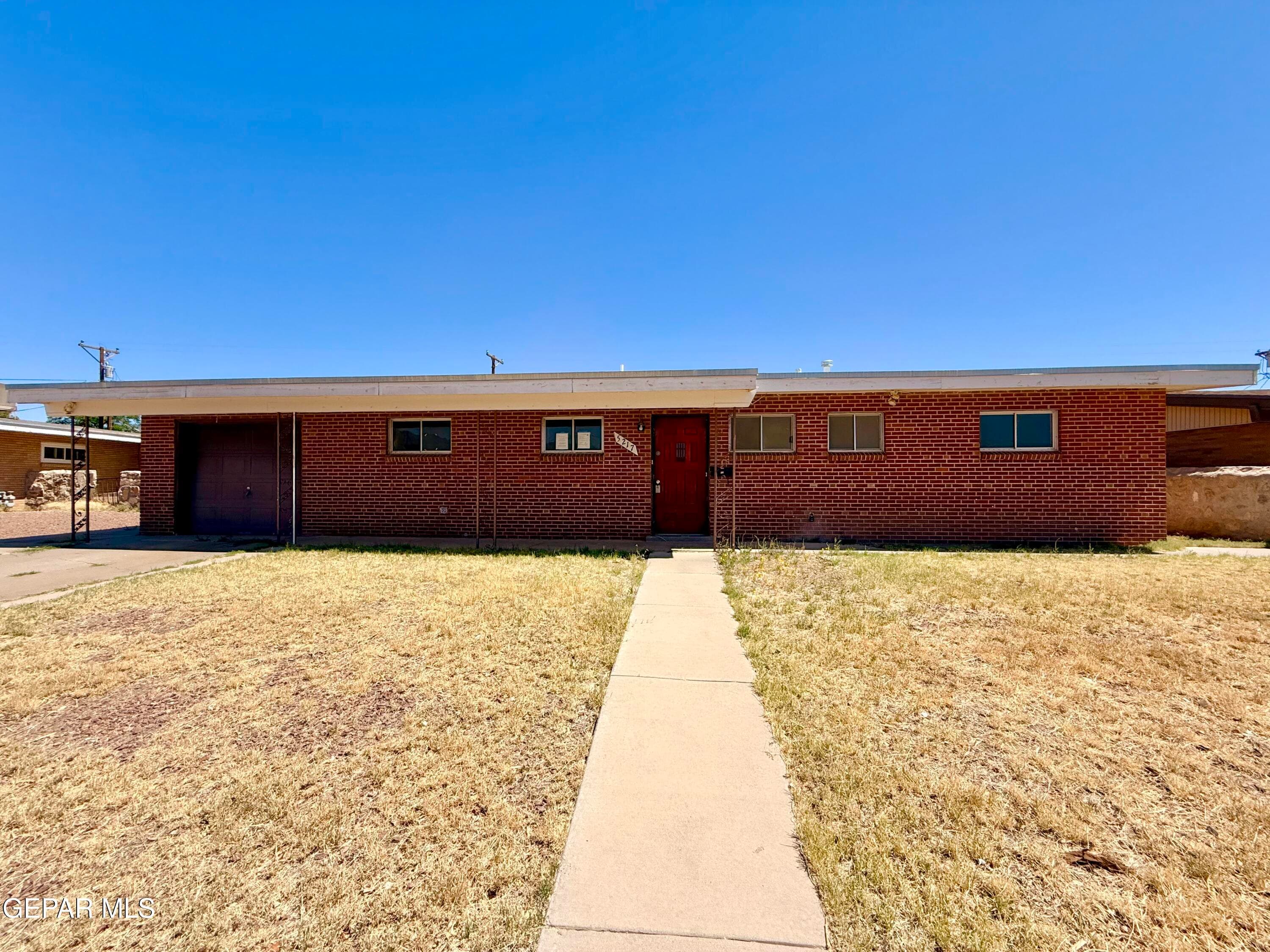 5217 Harlan Dr