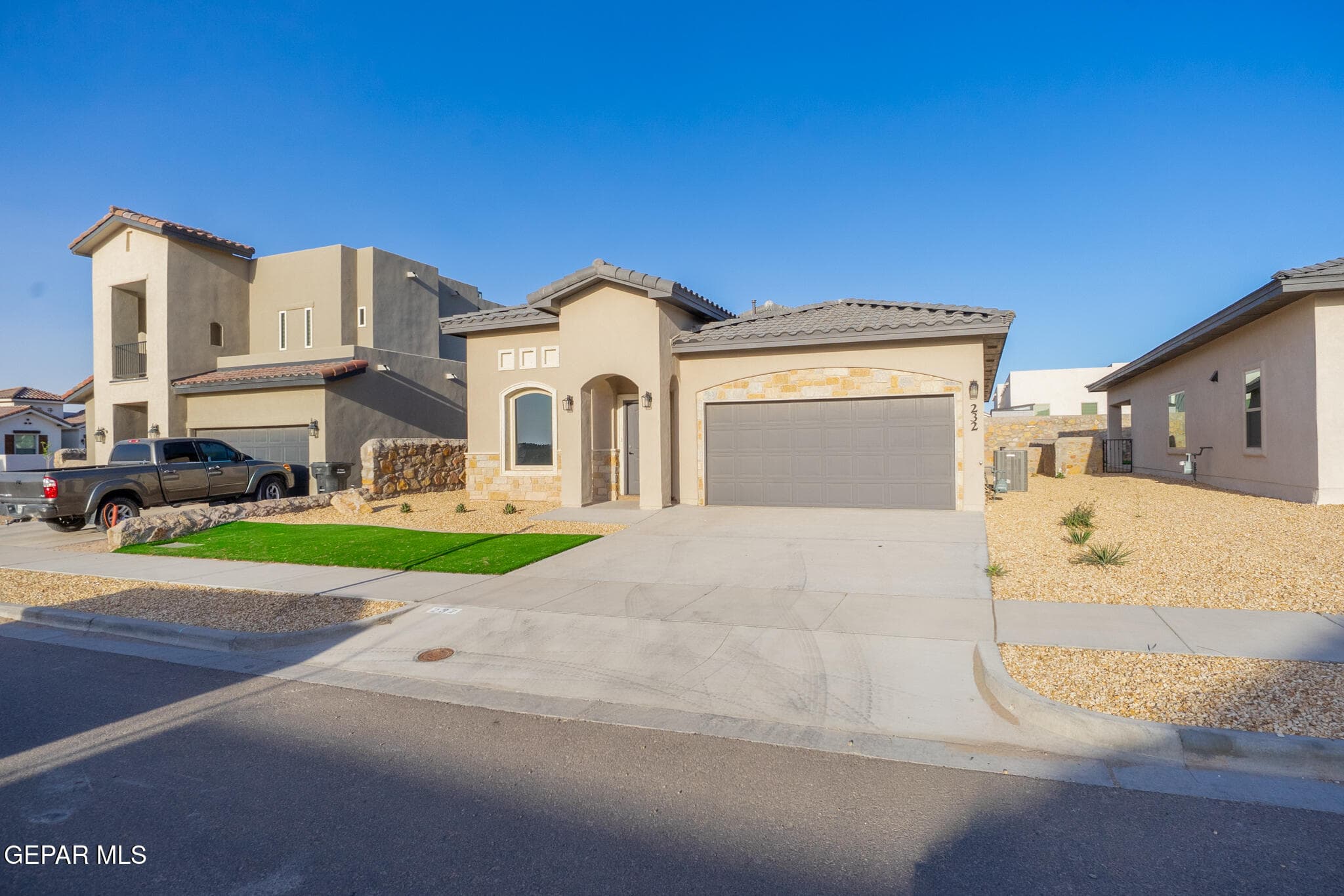 232 Emerald Rock Pl