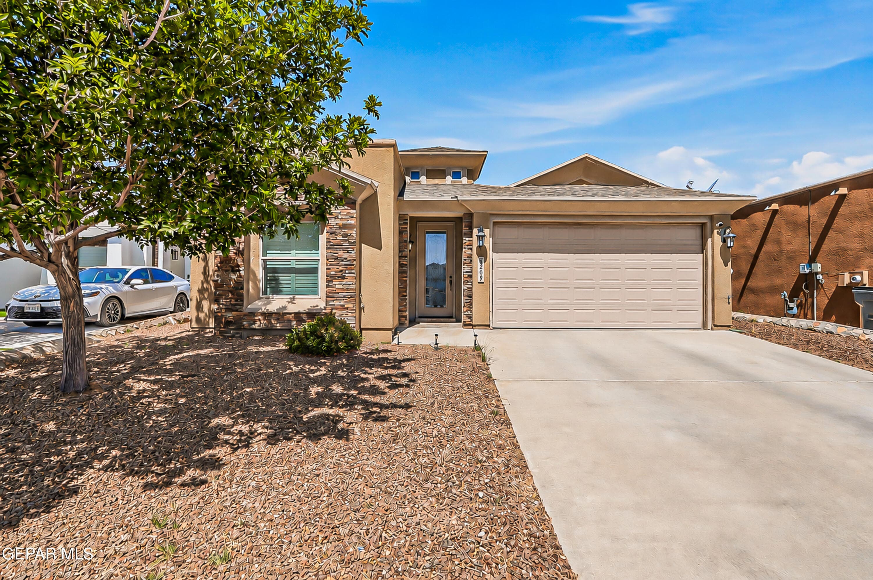2209 Wild Point Pl